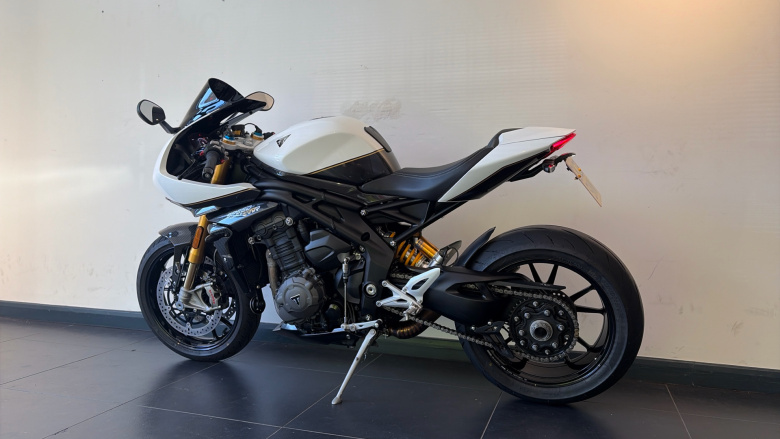 Triumph Speed TRIPLE 1200 RR (21MY)